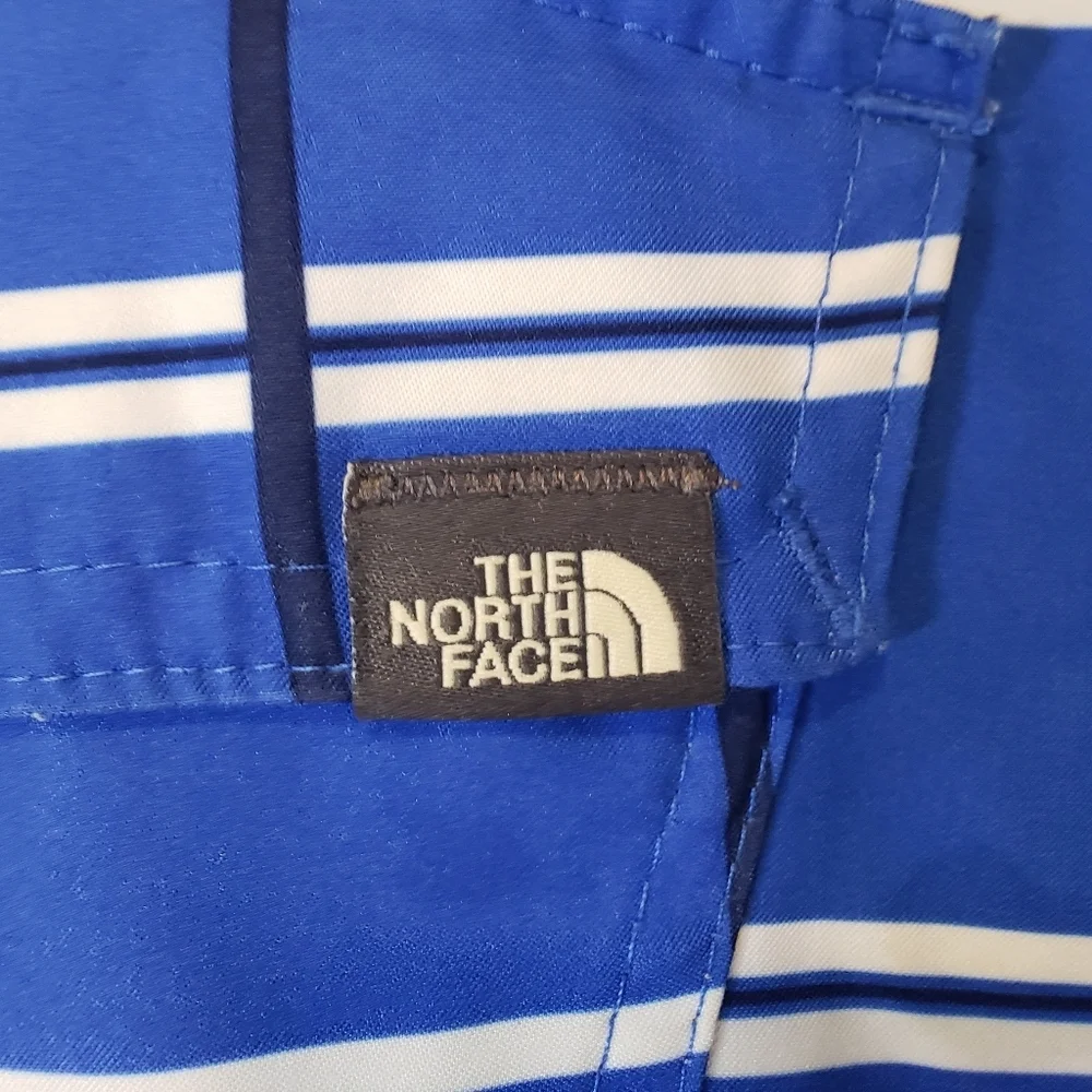 The North Face Blue White Black Plaid Boardshorts Size 36